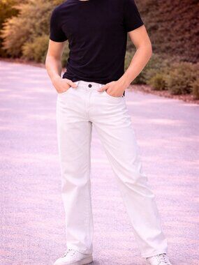 DL1961 KIDS White Jeans Straight Leg Mid Rise Premium Denim KDS05